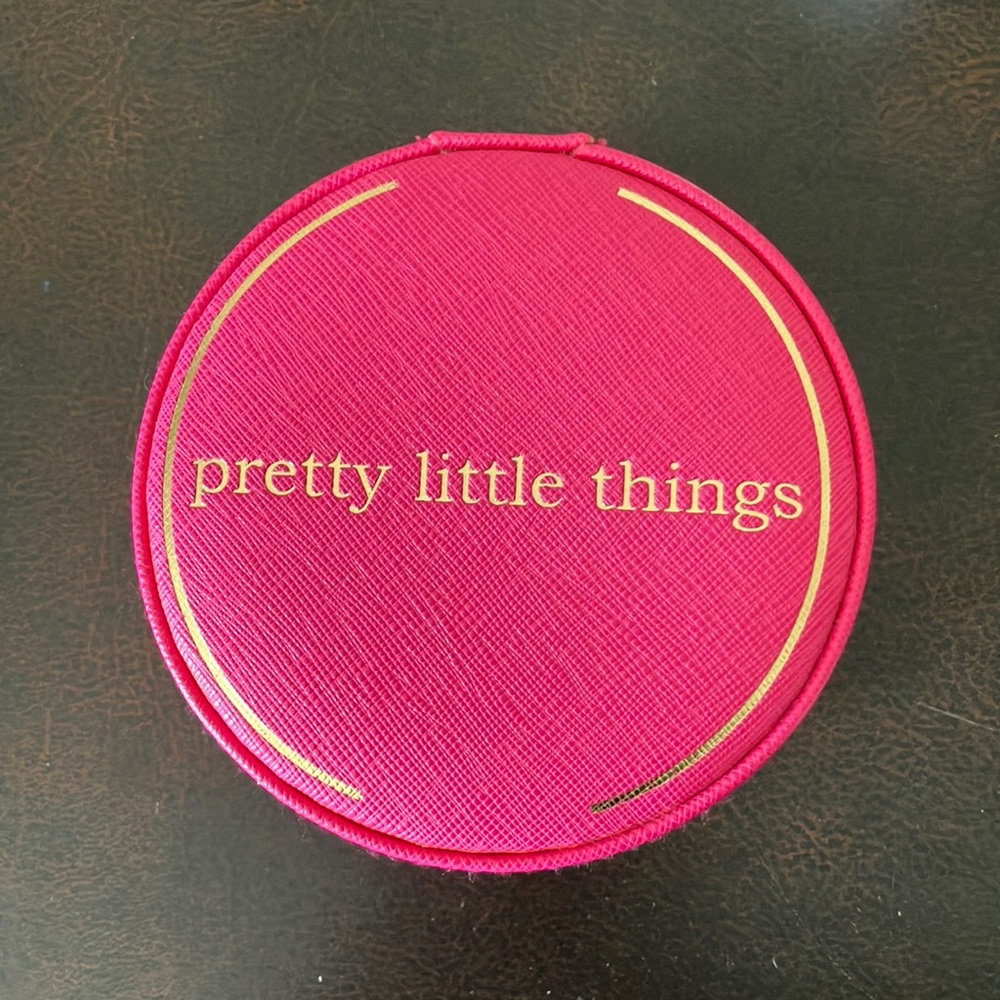 NWT jewelry case